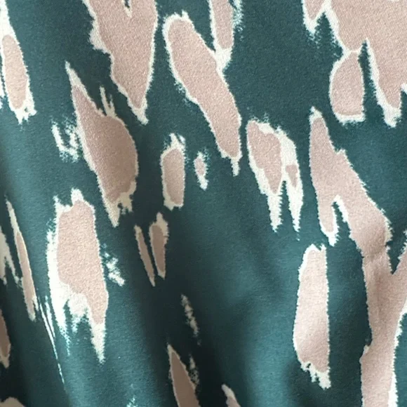 EUC Cupshe Abstract Print V-neck elastic waist Dress XL - Picture 3 of 5